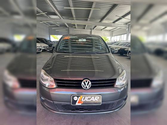 VOLKSWAGEN FOX 1.0 MI SELEÇÃO 8V FLEX 4P MANUAL